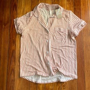 Lively small pajama top in shell pink